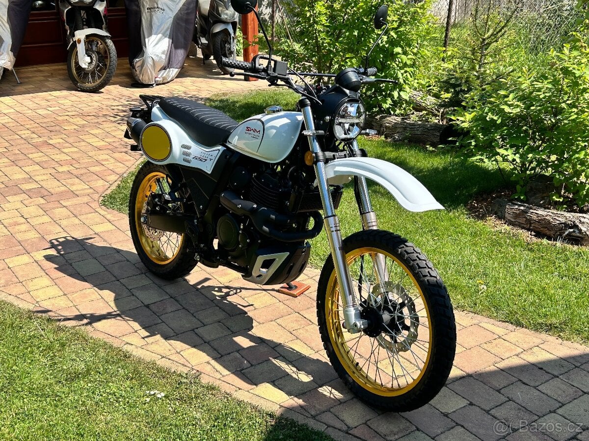 SWM Silver Vase T 650