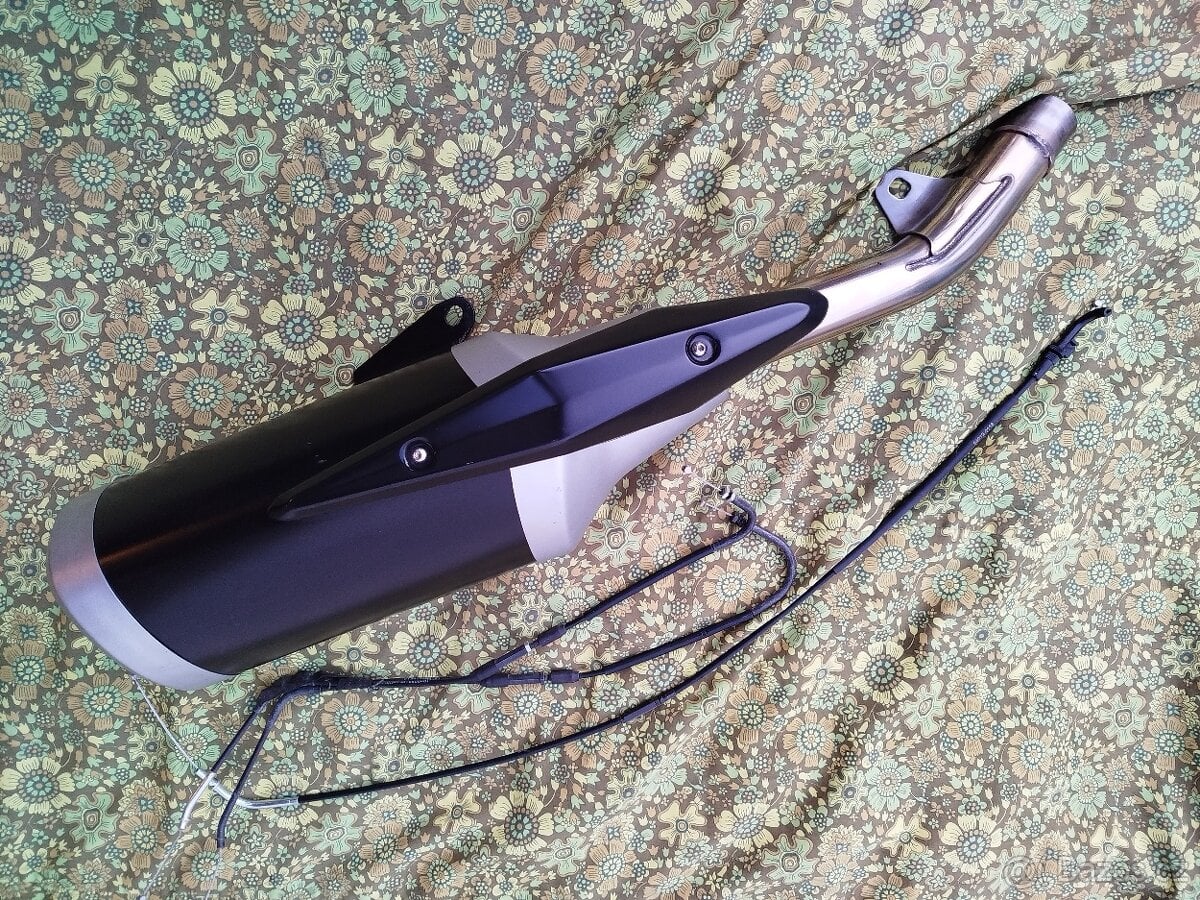 Kawasaki Z 750 org.výfuk +lanka +plynové lanko