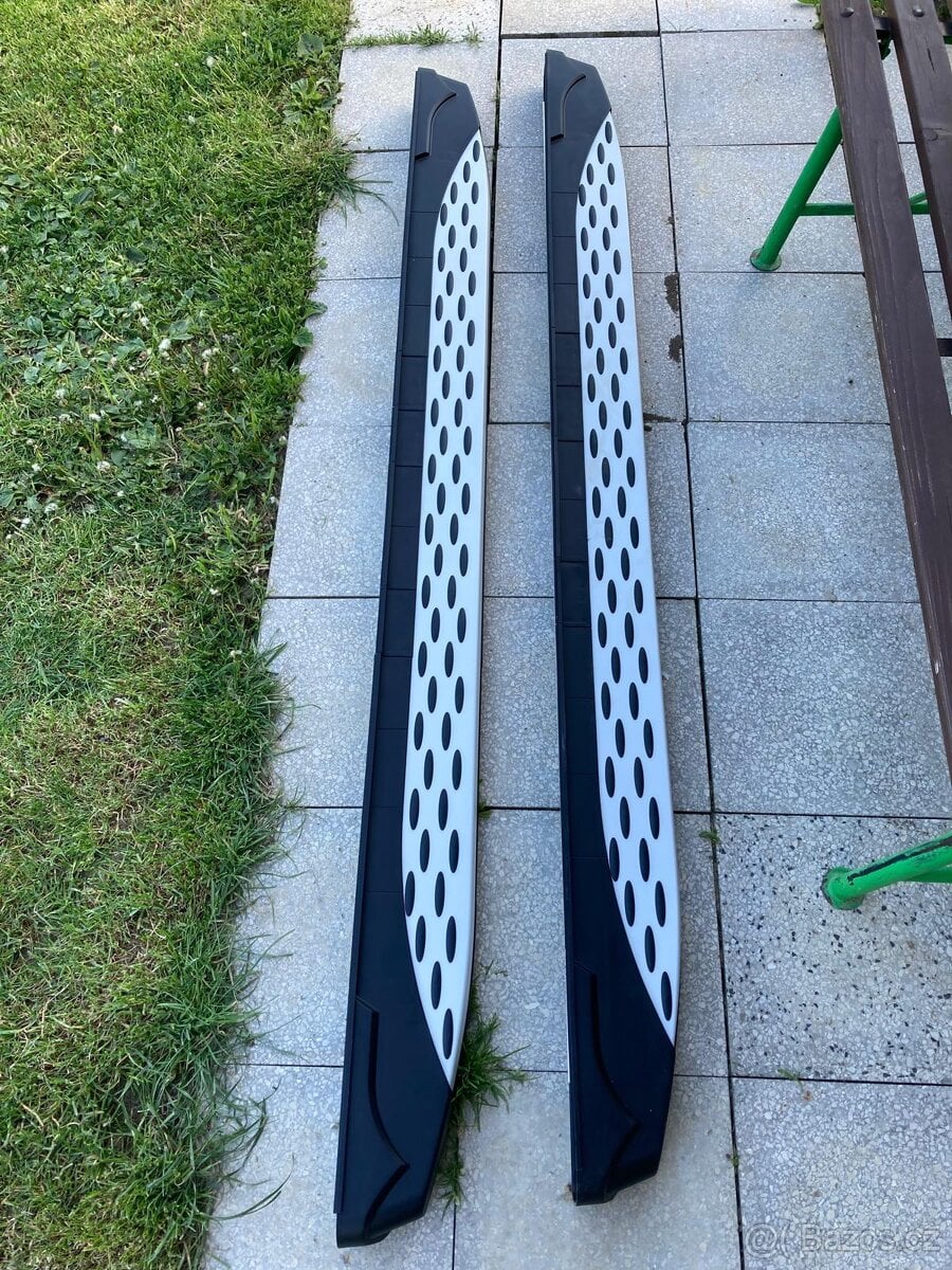 Nášlapy Dodge Durango