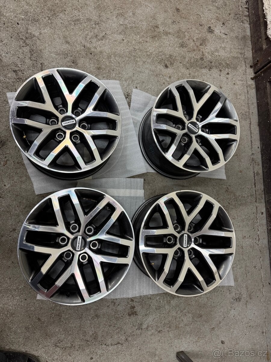 Kola Ford F150 Raptor