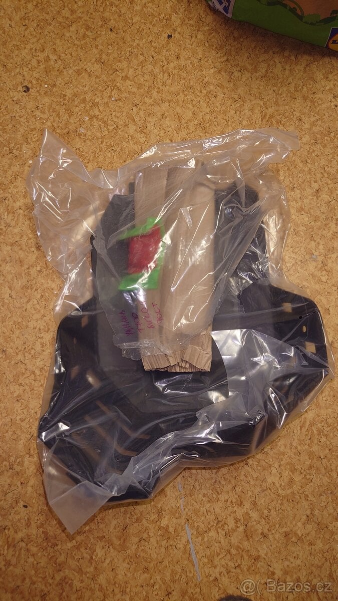 Kryt motoru Outback motorek Tenere 700