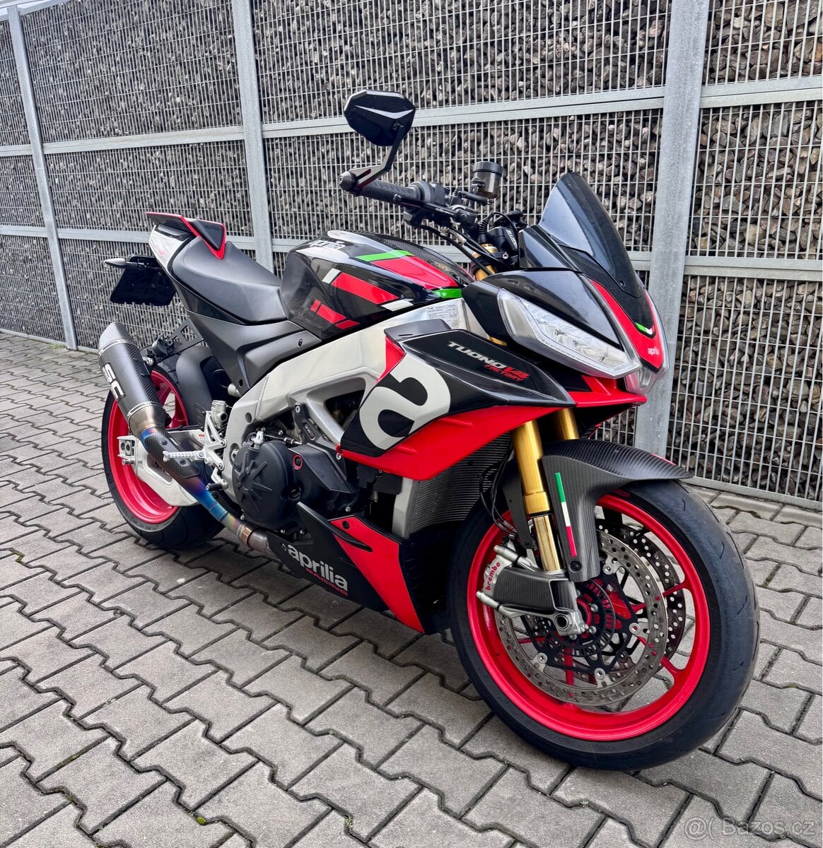 Aprilia Tuono V4 1100 Factory