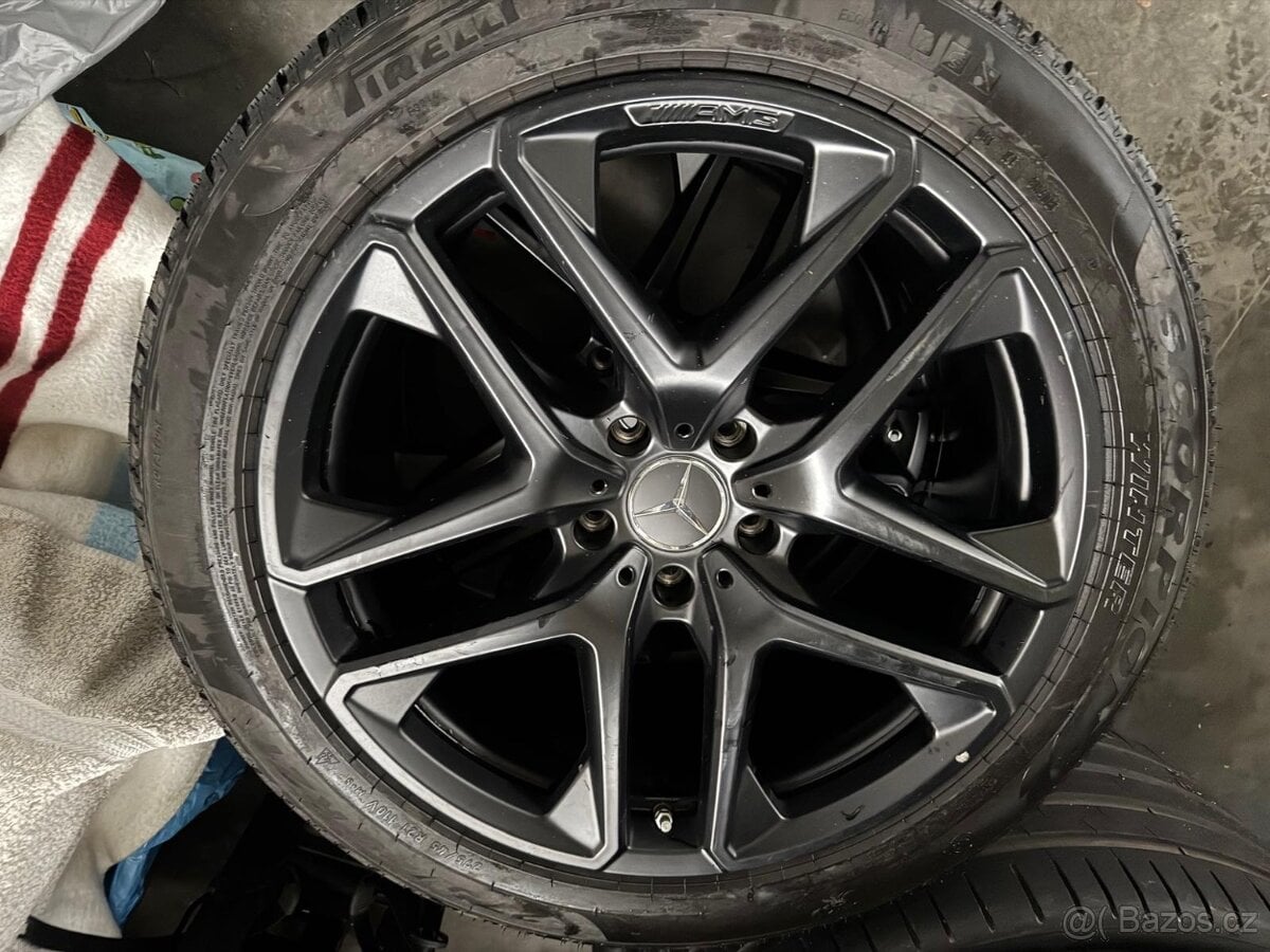 Zimní sada Mercedes G-Class AMG 21"