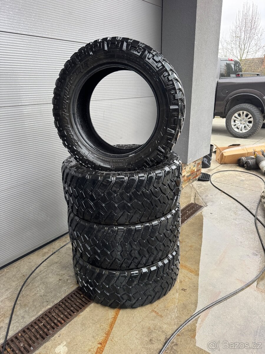 Pneu offroad 33x12.50r20