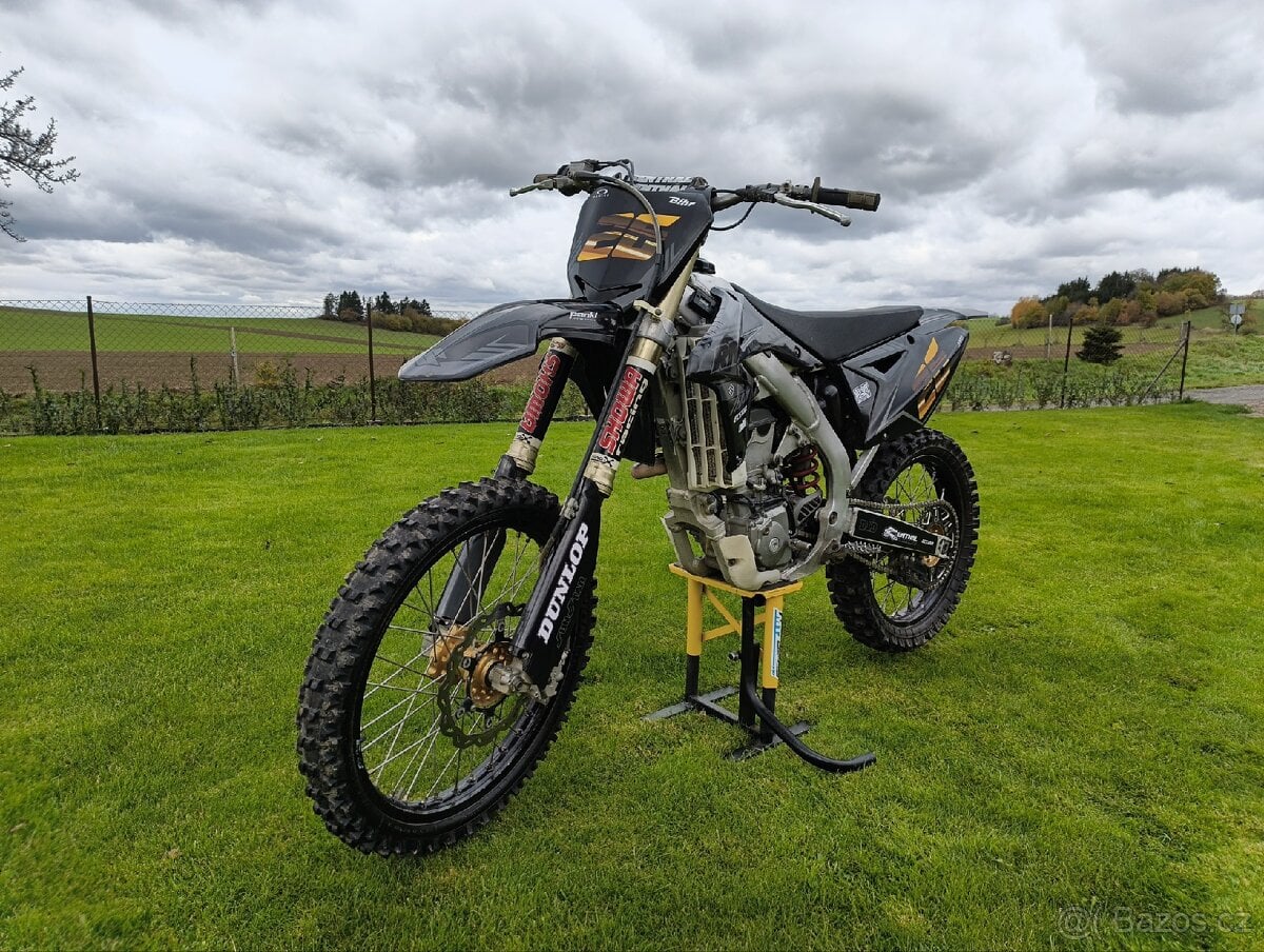 Suzuki RMZ 450 MX Motocross Motokros