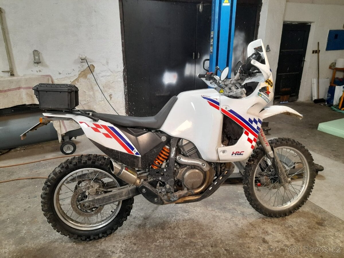 Motocykl Honda 650 Africa Twin