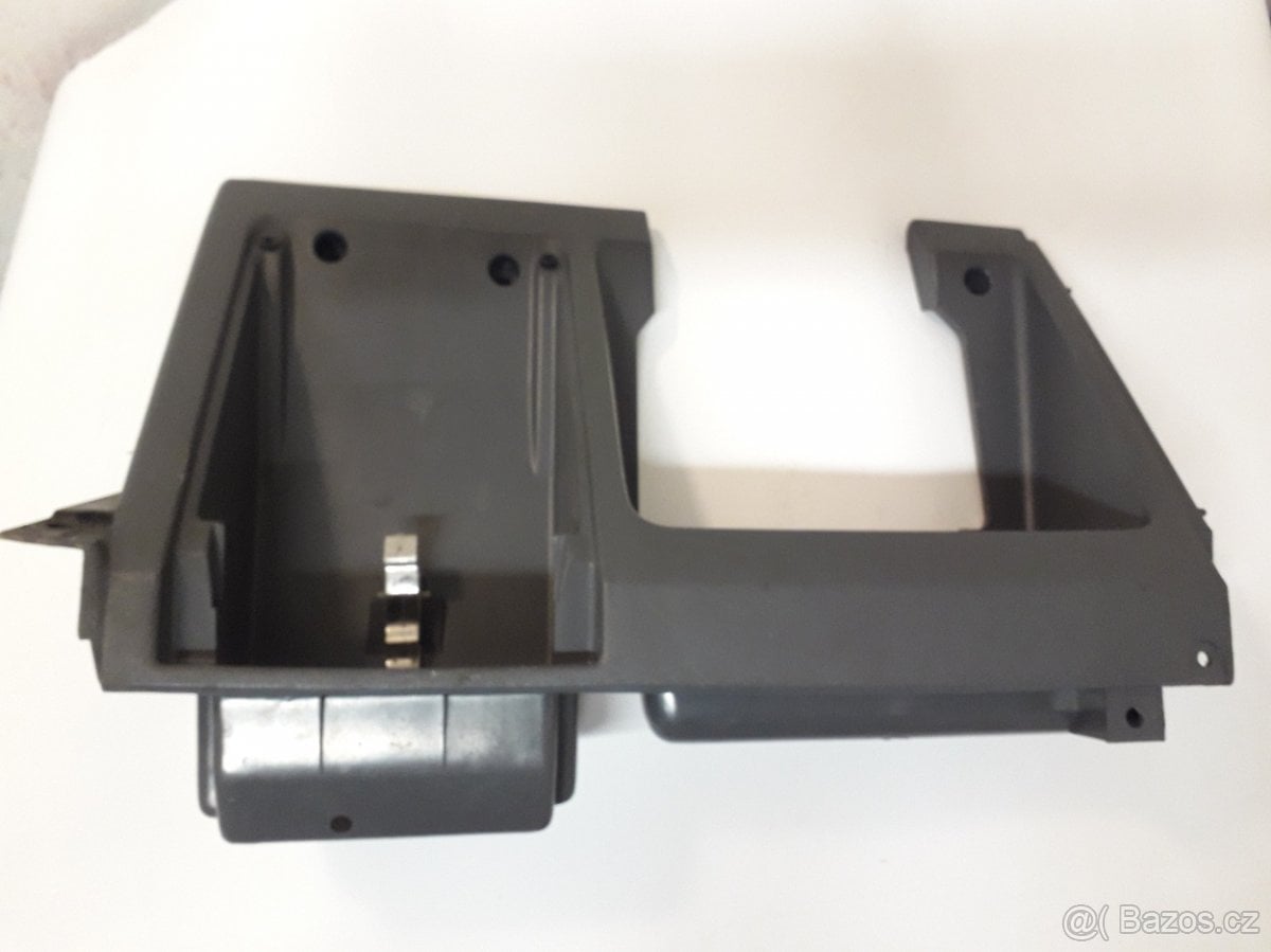 Kryt palubní desky pod volantem Ford Sierra 92