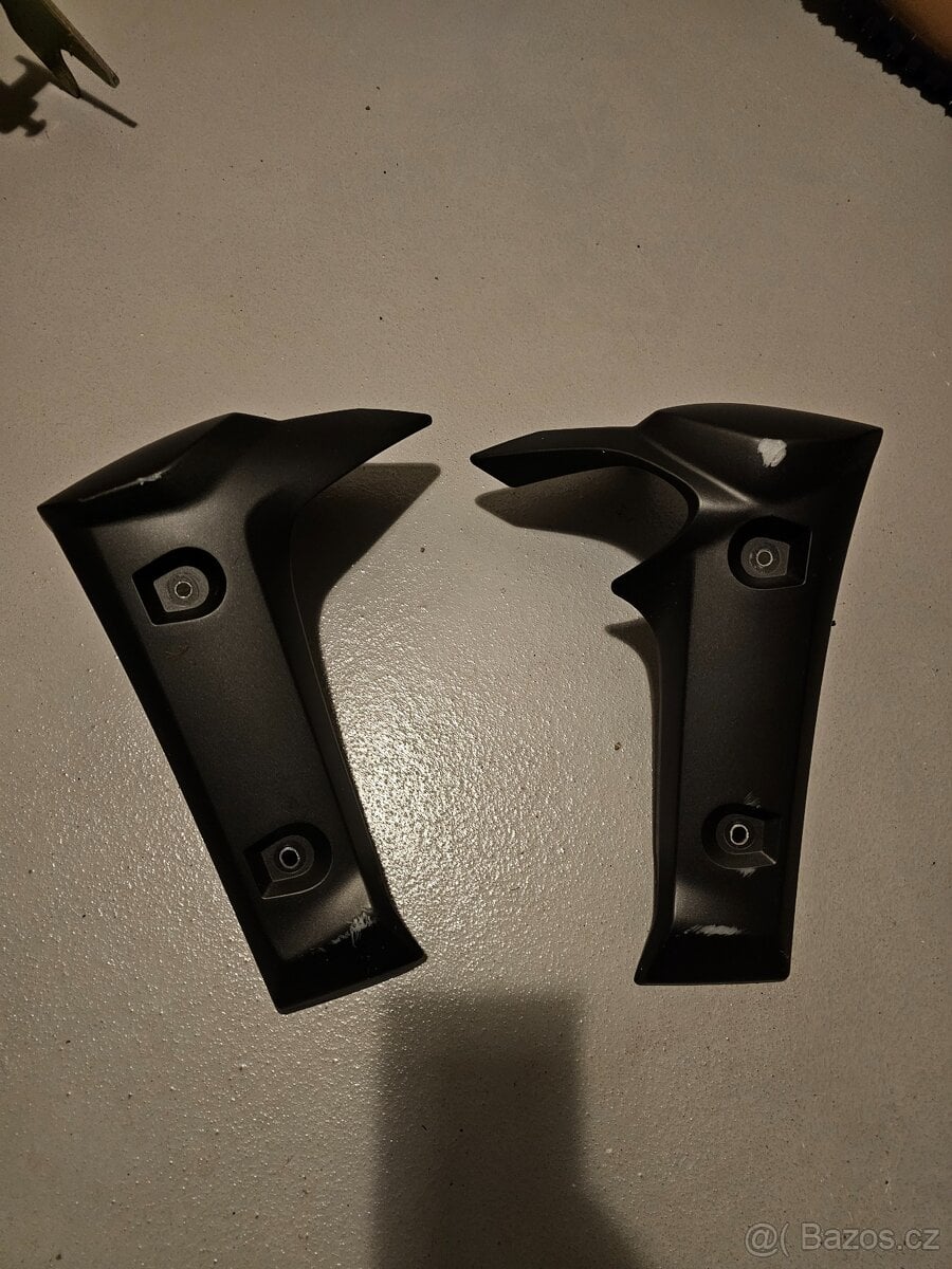 Kryty chladice Yamaha FZ1N