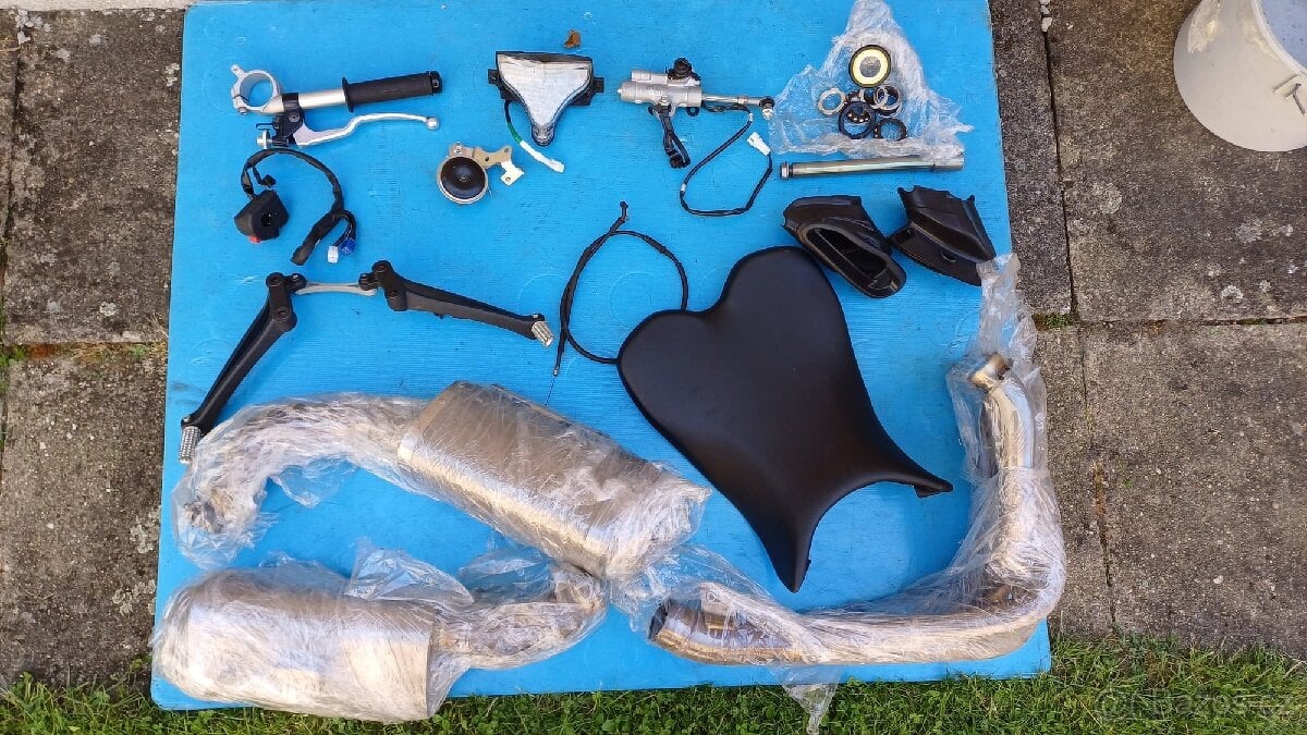 Yamaha R1 Big Bang 2010 -2014 ~ DÍLY