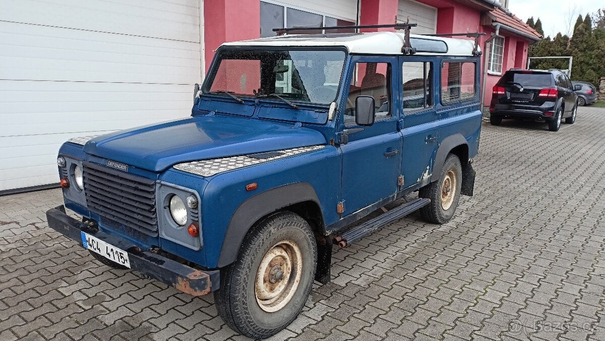 LAND ROVER DEFENDER  110 funkční stroj