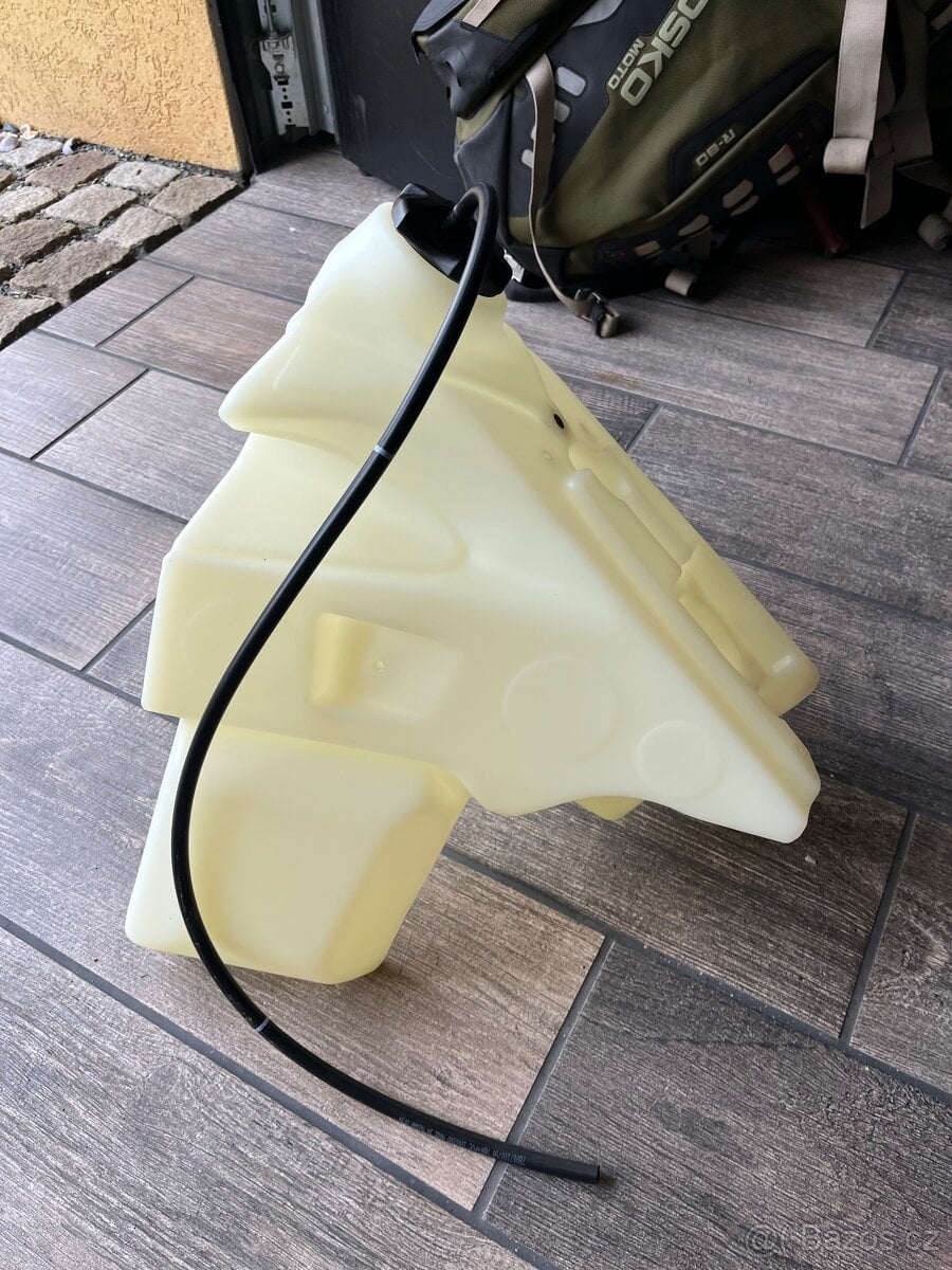 8litrů originál nádrž Husqvarna KTM