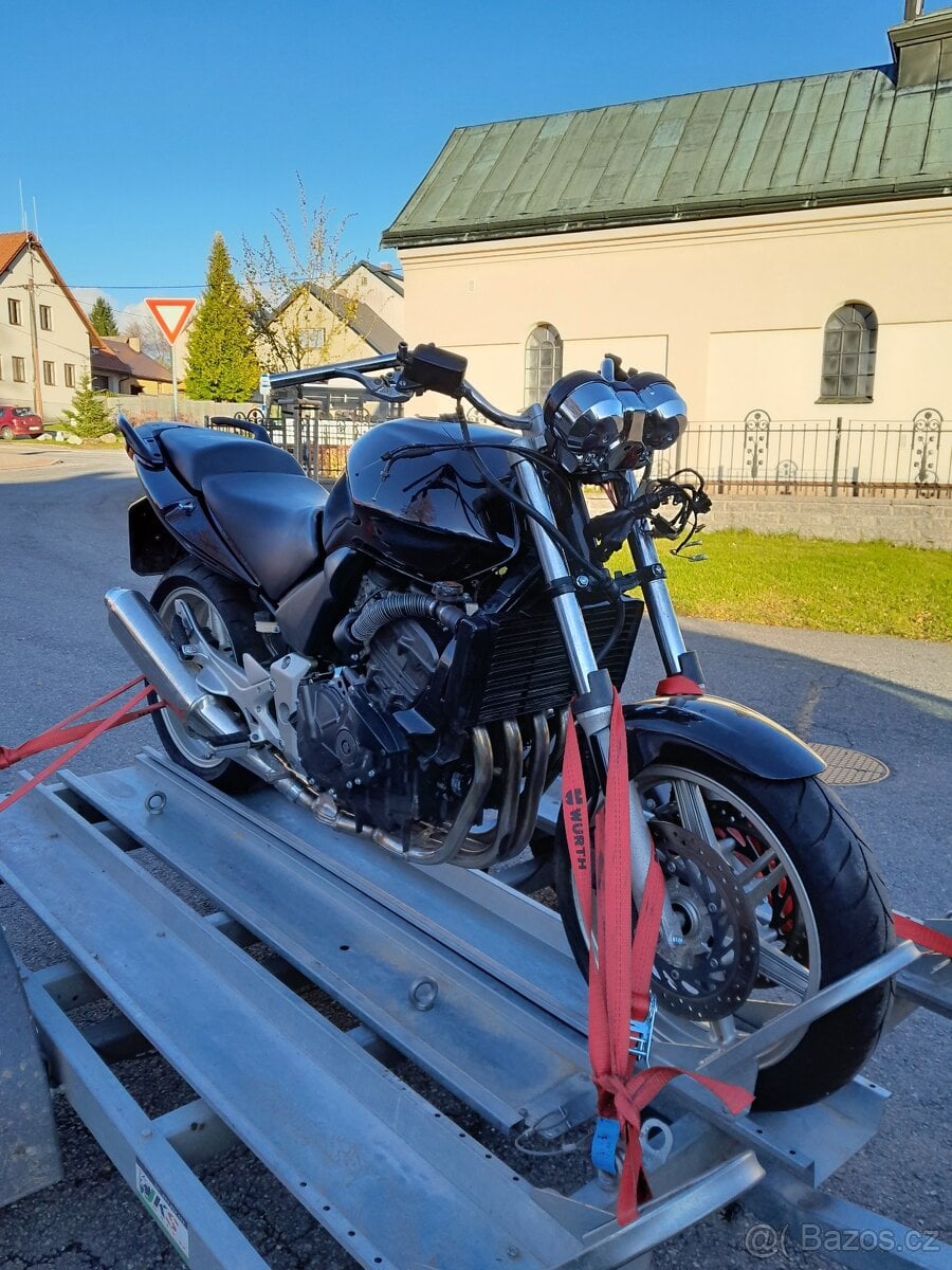 Honda CBF 600 N 2005, rozprodám po dílech