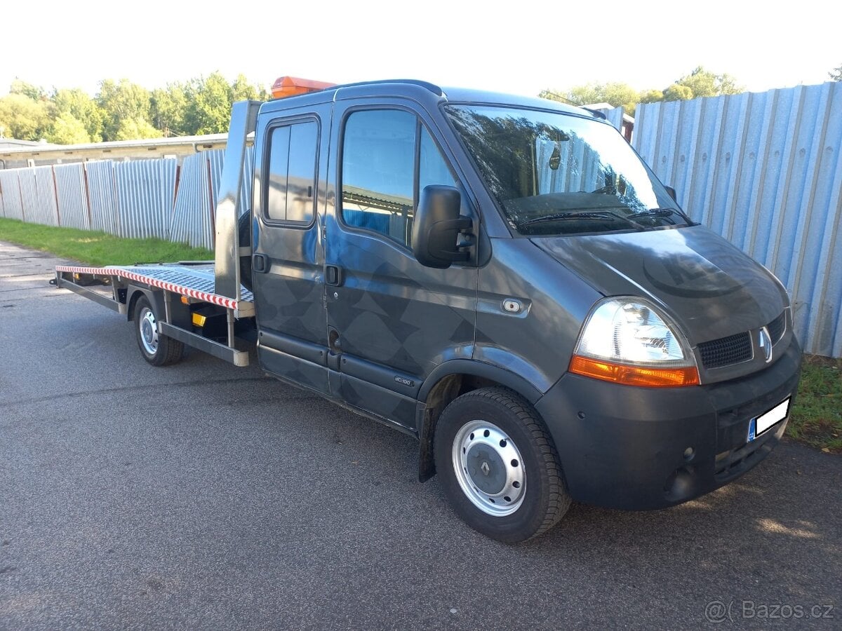 Odtahový speciál Renault Master 2.5dci dvoukabina