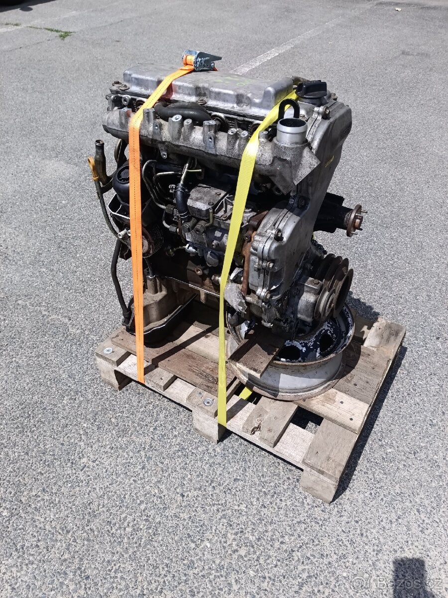 Motor Nissan Navara