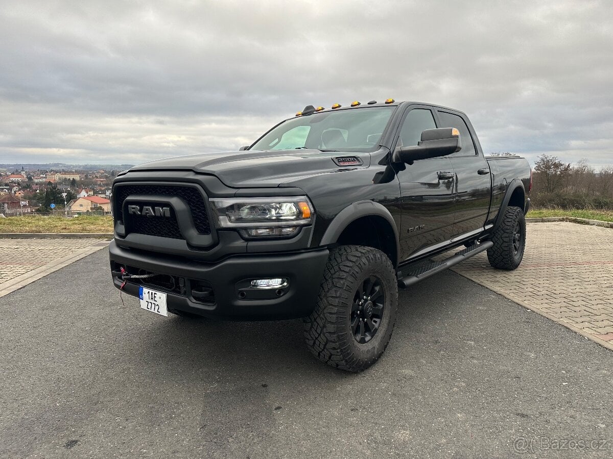 2019 RAM 2500 Powerwagon 6.4 V8 HEMI