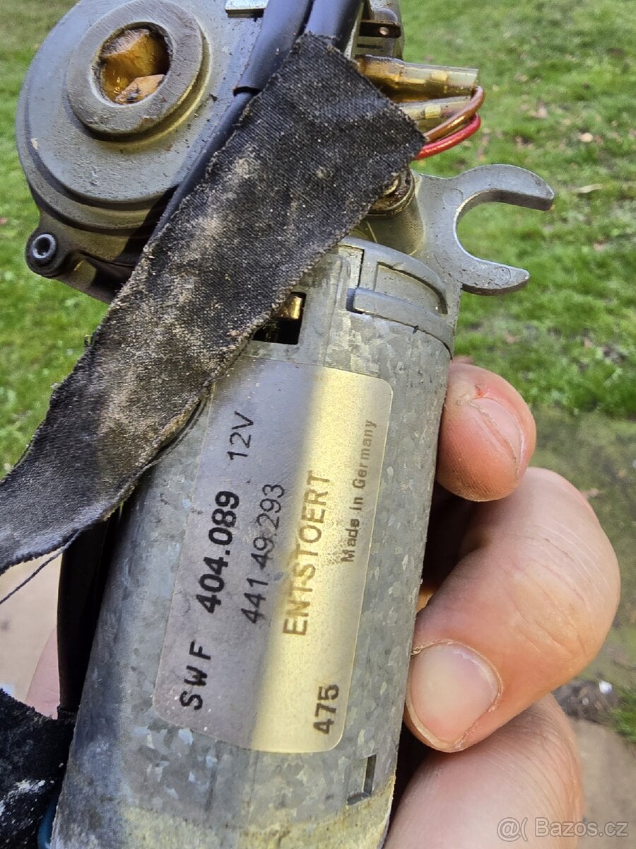 Range rover p38 motůrek střešního okna