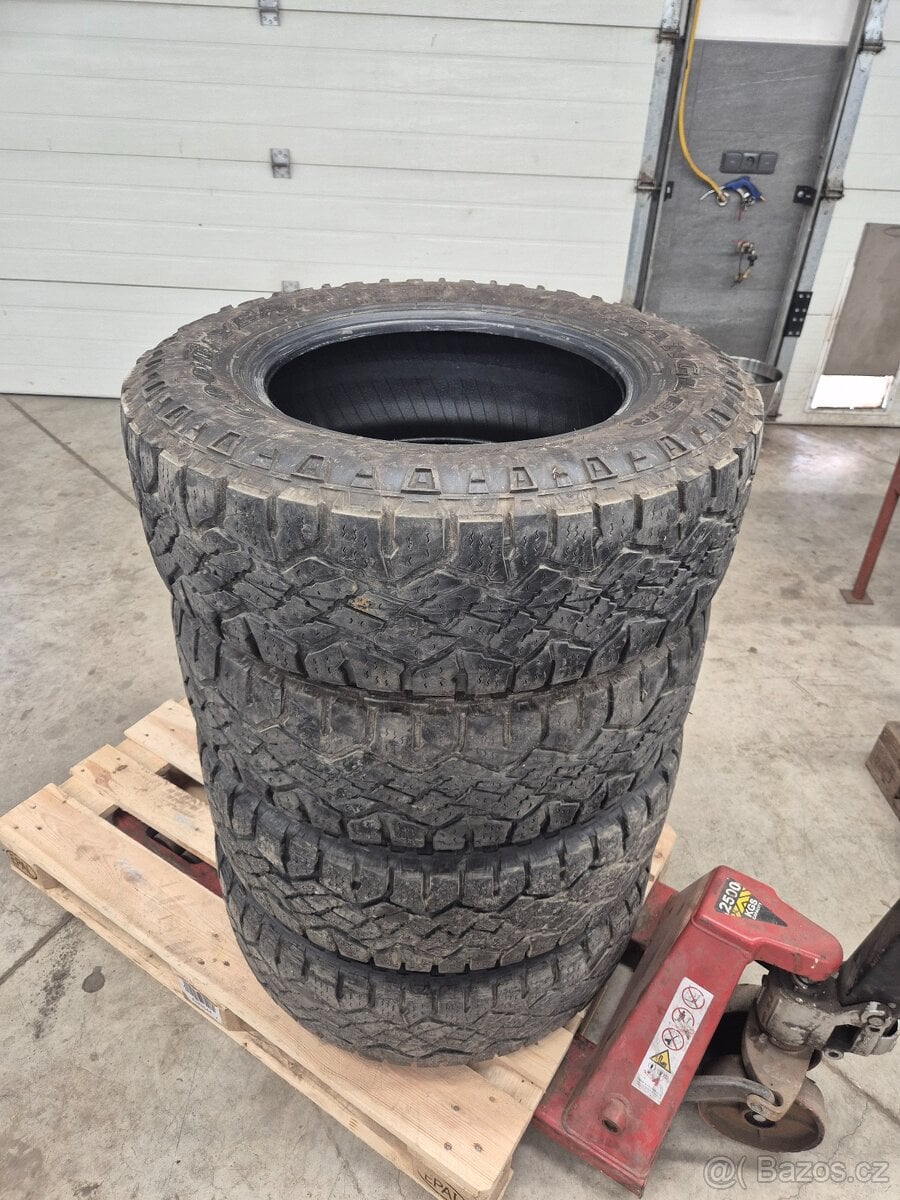 GOODYEAR WRANGLER 255/70 R18