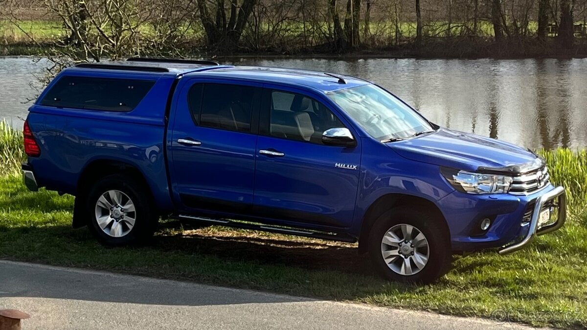 Toyota Hilux 2,4 110kw r.v. 2018 180000km
