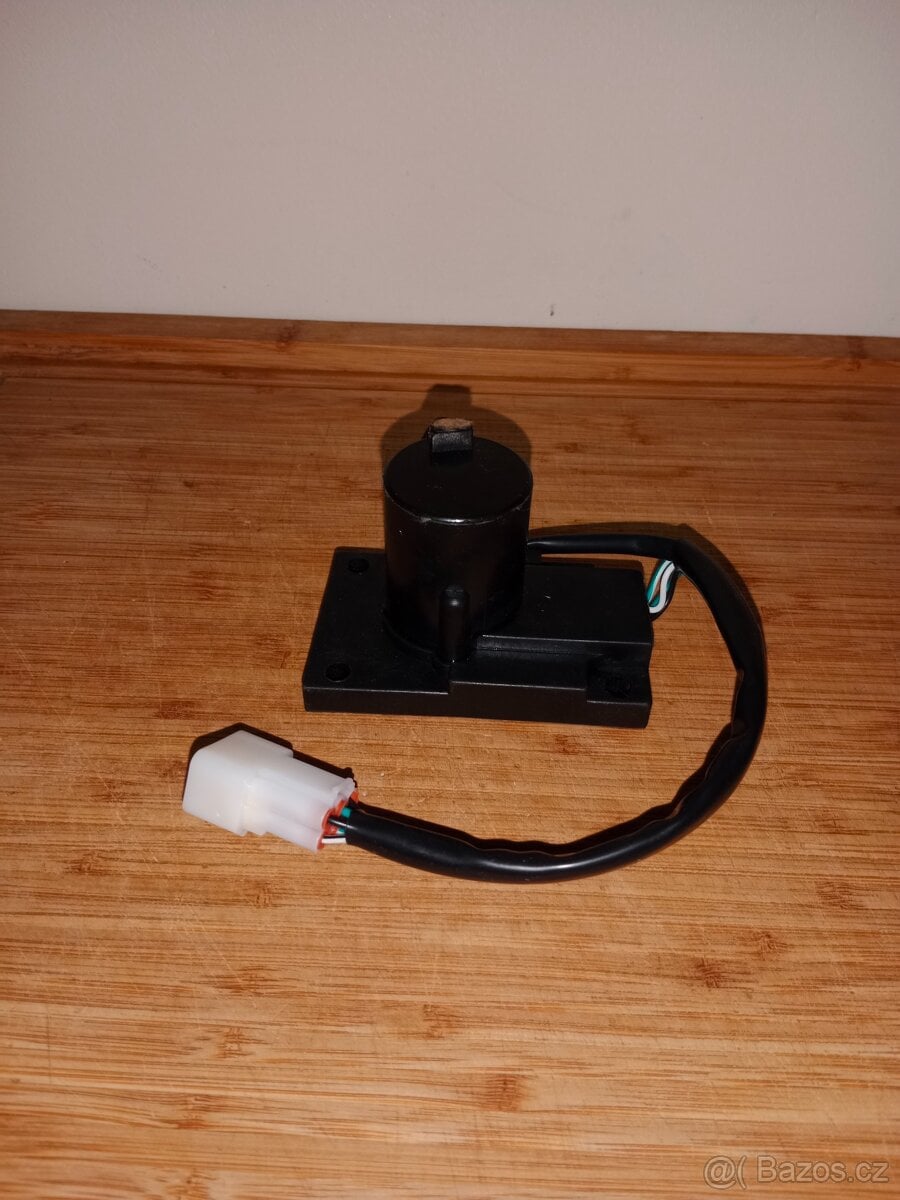 Linhai 300 4x4 přiřazovač předního diferencialu