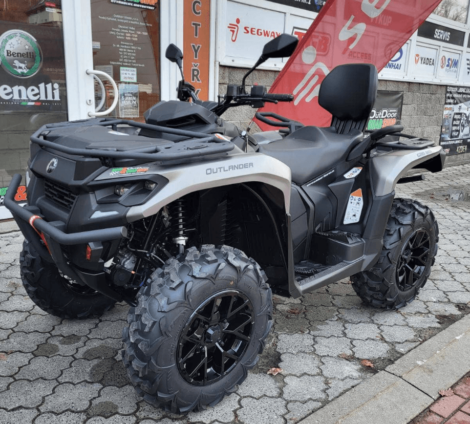 CAN-AM Outlander Max 700 XT ABS, INT Platinum Satin, MY25