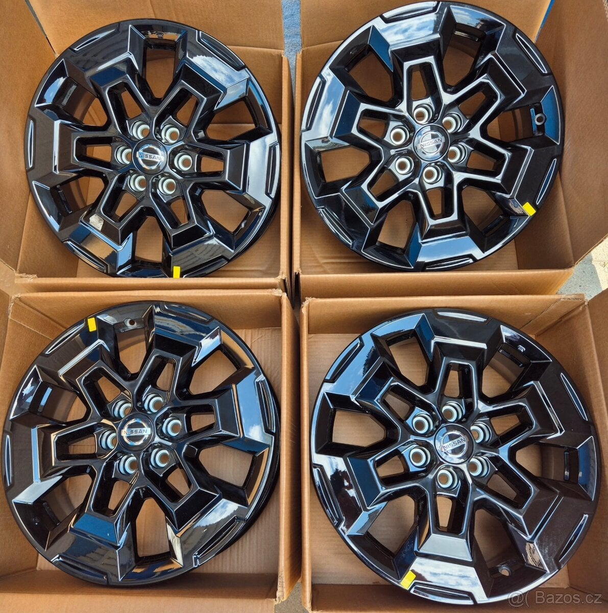 Nové originál Alu disky Nissan Navara/ pathfinder/ Renault