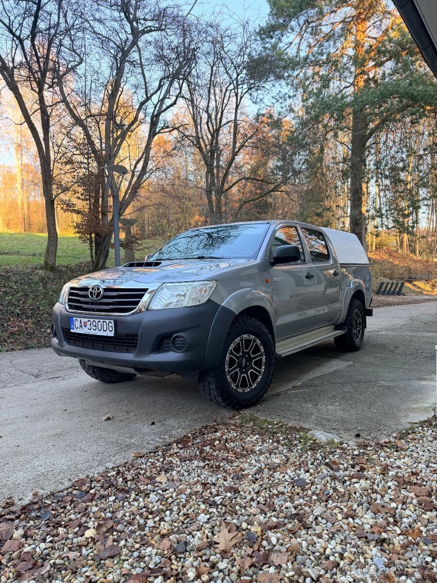 Toyota Hilux 2.5 D-4D 4×4/2015/Hardtop/ŤZ
