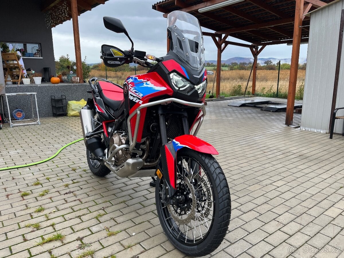 Honda Africa Twin 1100 3/2024 najeto 6050 km