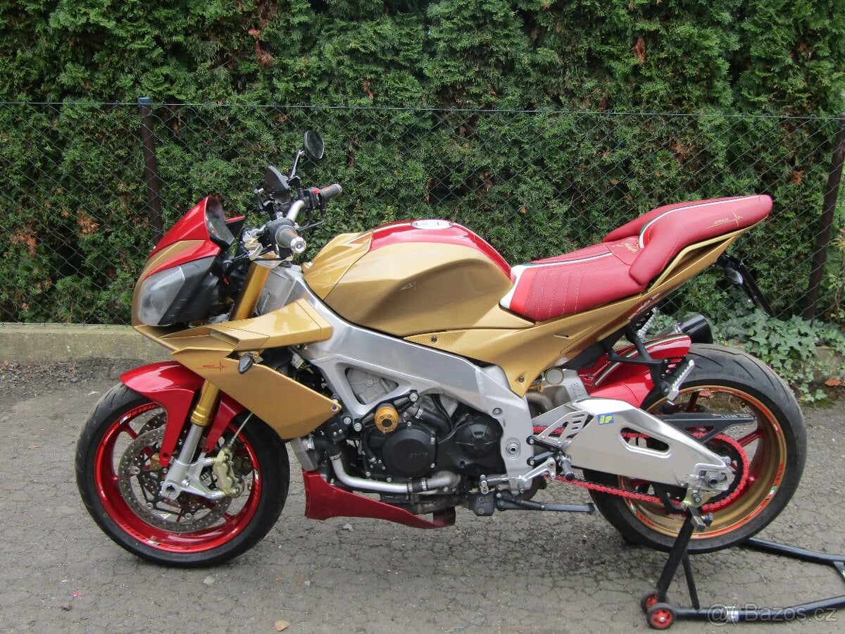 Aprilia Tuono V4