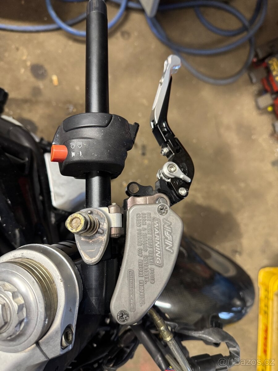 MV Agusta Brutale 750