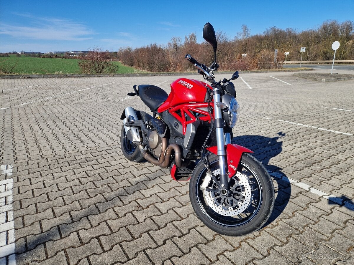 Ducati Monster 1200