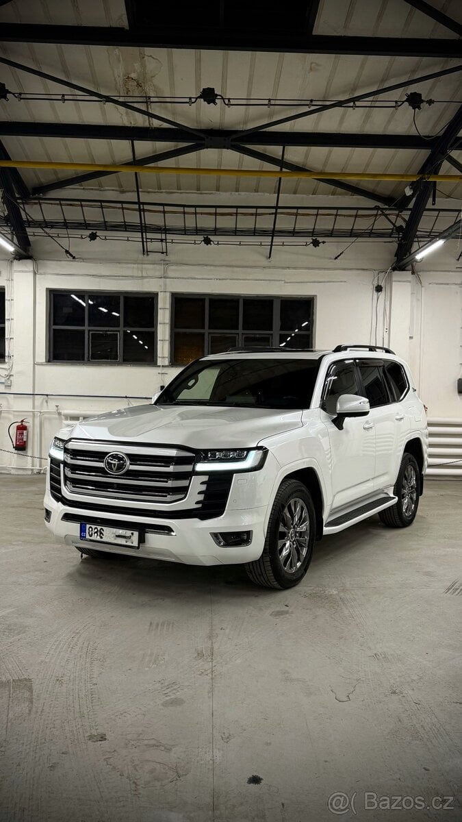 Toyota Land Cruiser 300 3.3D ZX 2022