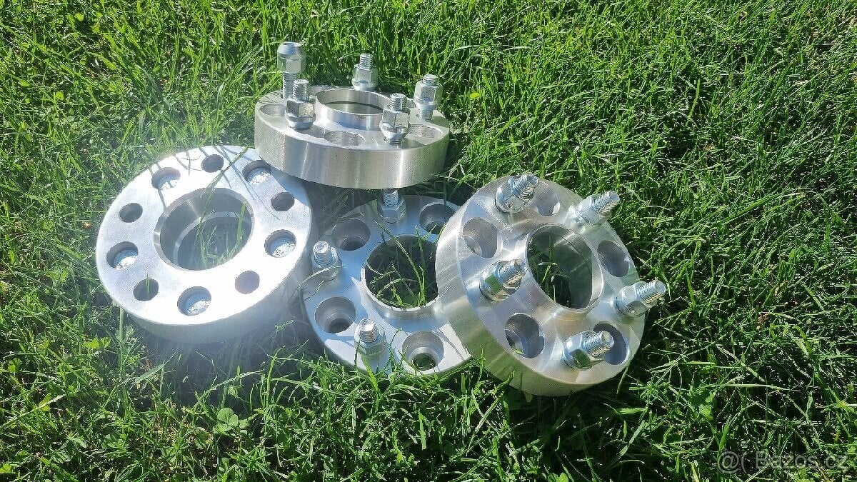 Rozšiřovací podložky Jeep 5x127 štefty M14