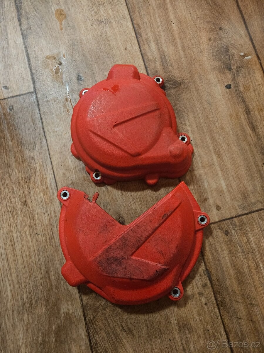 Kryty víka spojky a zapalování BETA RR