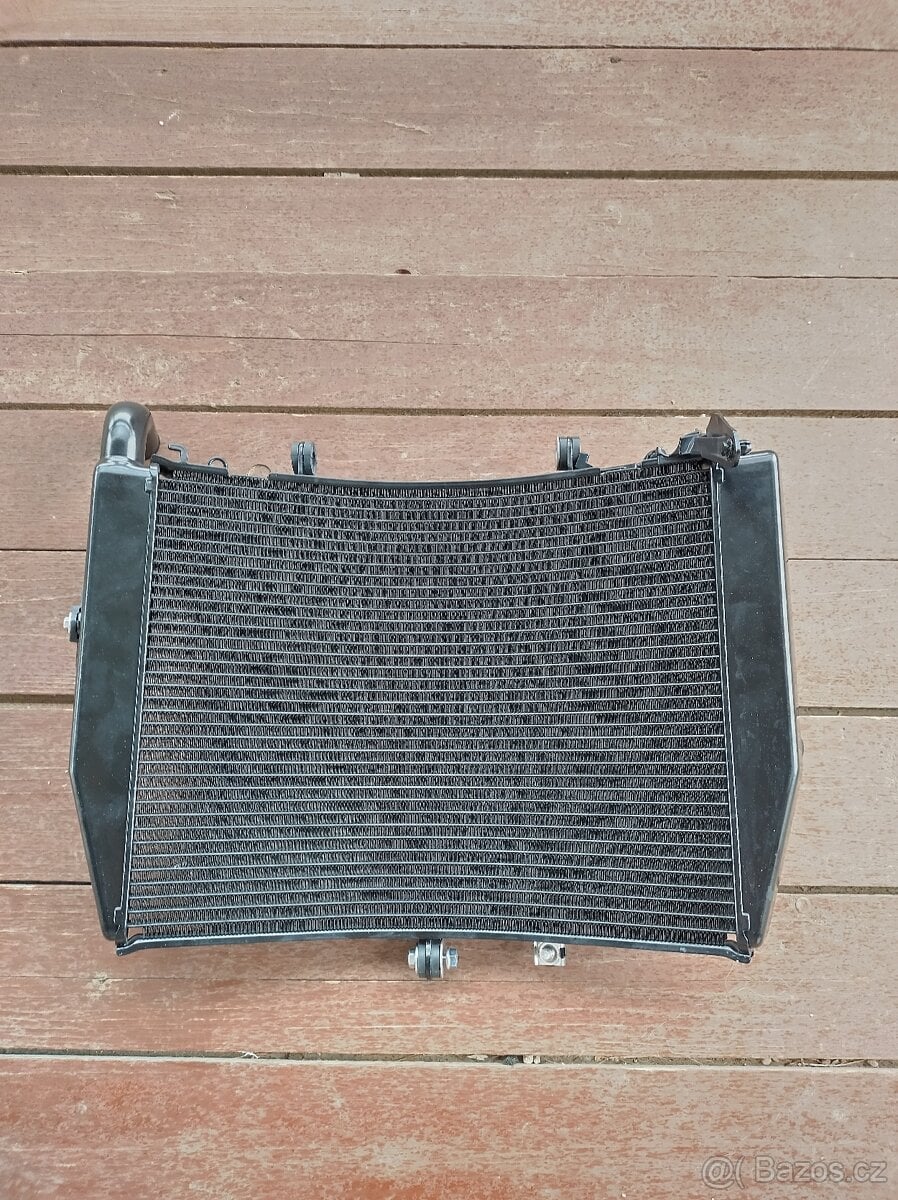 Originální chladič Honda CBR600RR