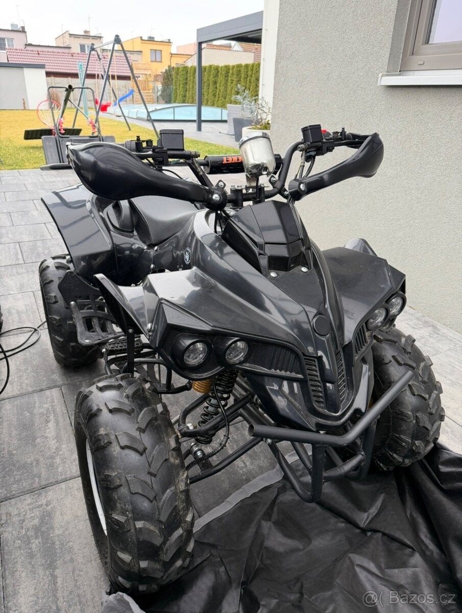 Dětská elektro čtyřkolka ATV Warrior XL 1000W 48V kola 8 čer