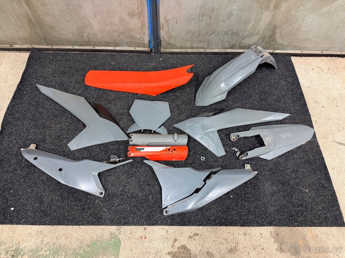 Sada plastů+sedlo KTM SX SX-f 23-25