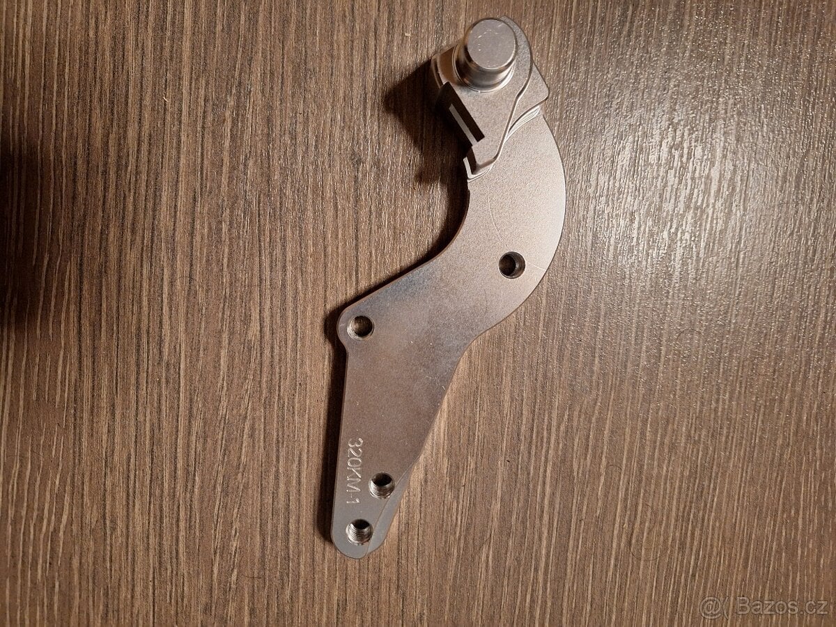 Brzdový adaptér na 320mm kotouč