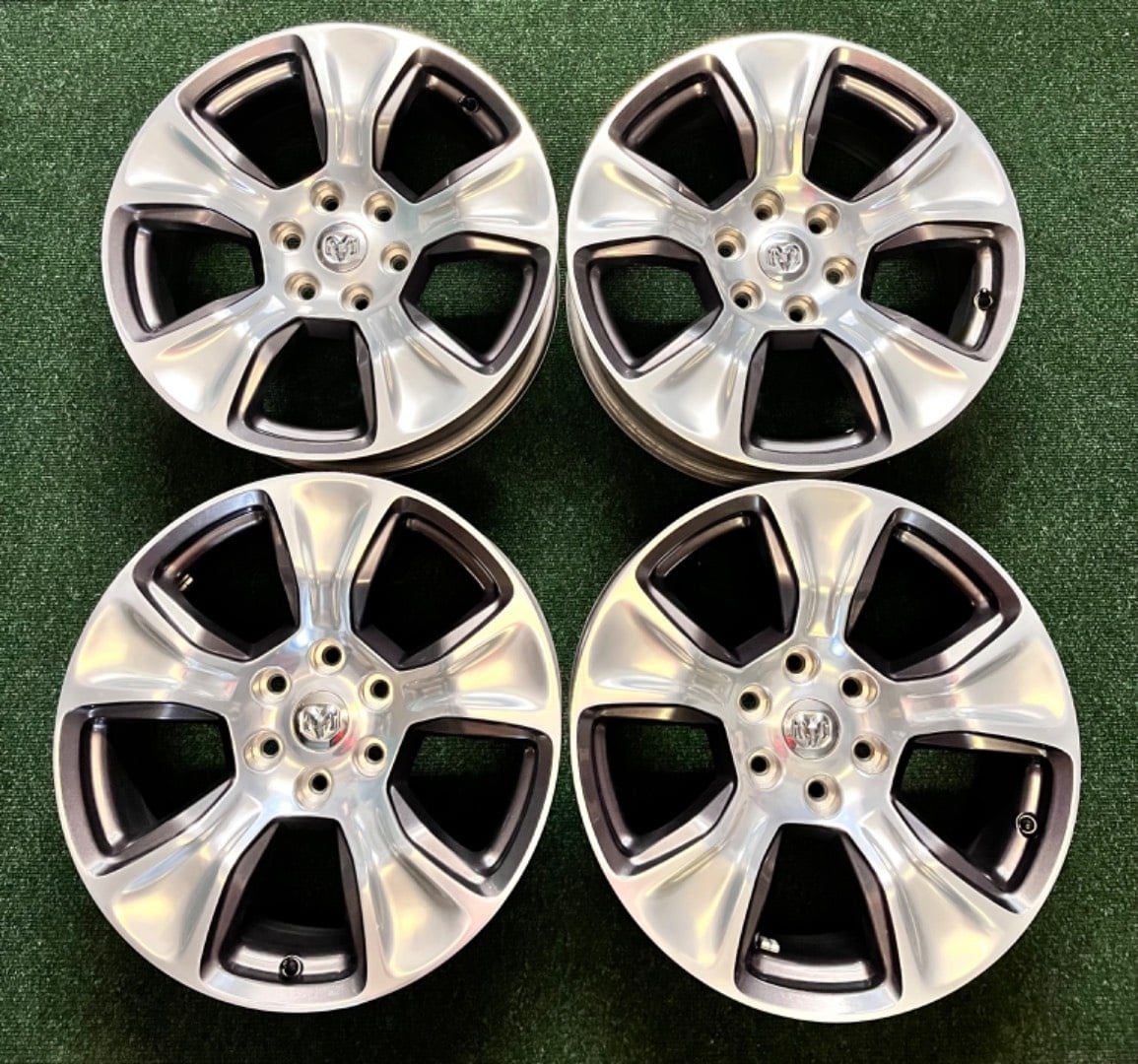 6x139.7 Orig. Dodge RAM 1500 5. Generace - senzory tlaku