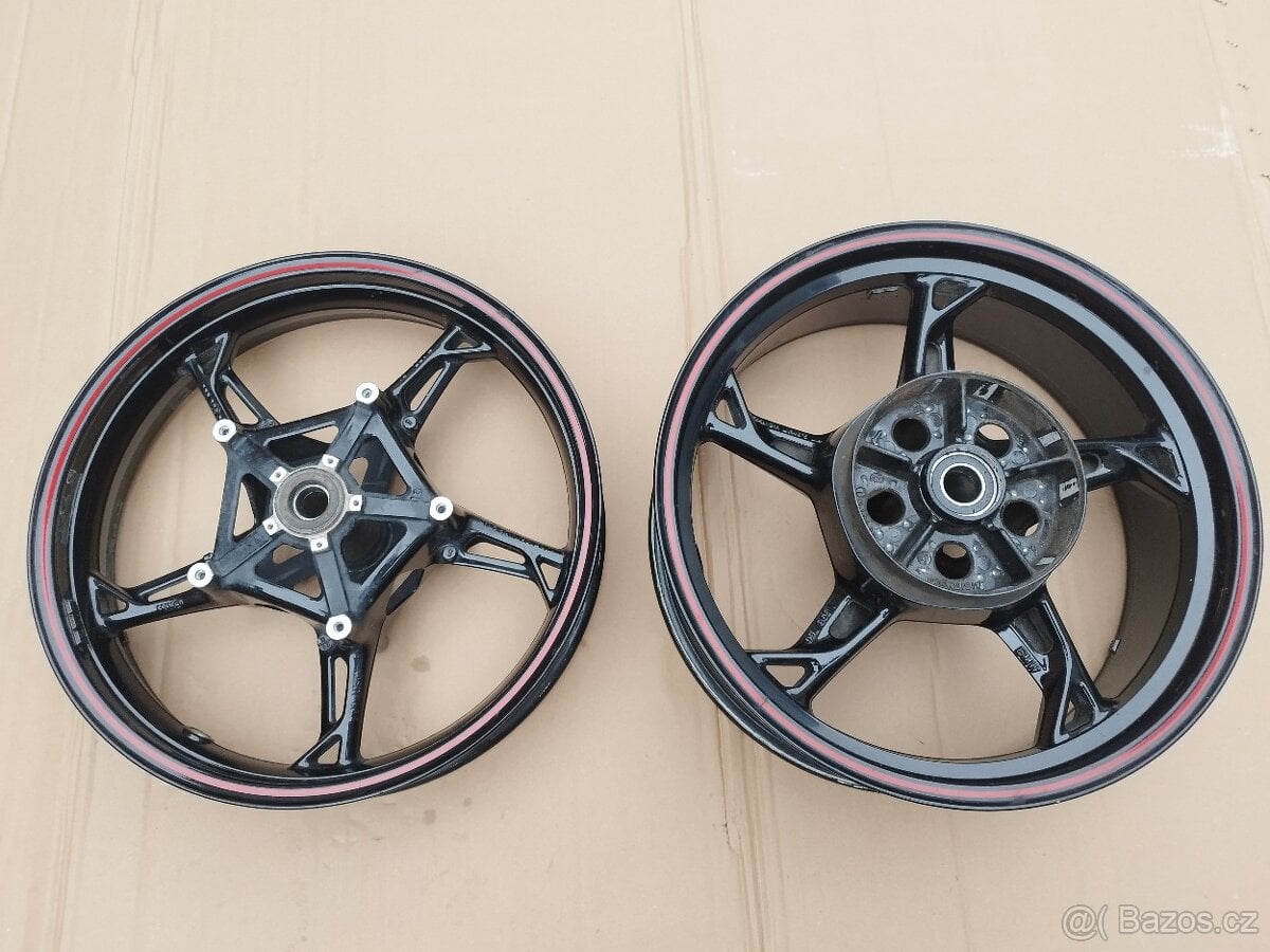 BMW S1000RR/R/XR originální kola - sada