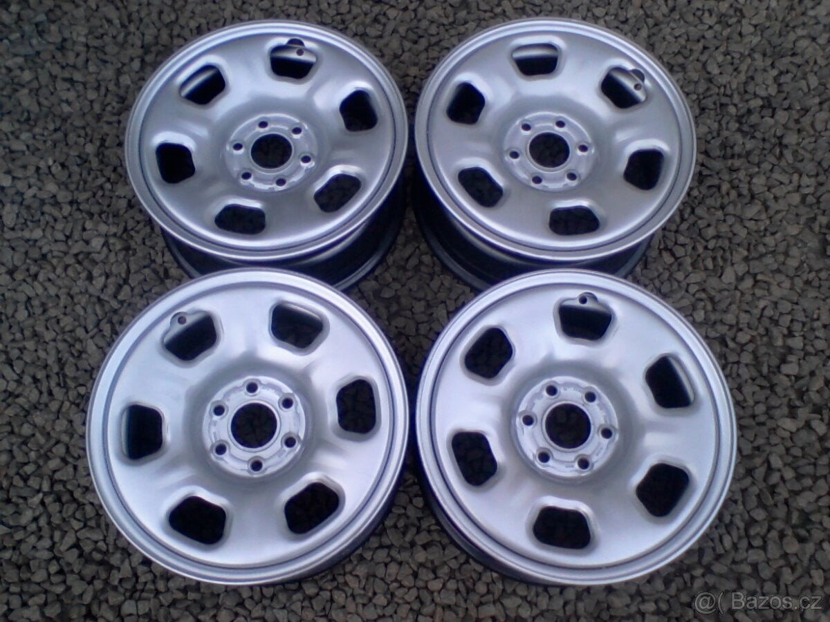 Nové 16 plechové disky Nissan Pathfinder,Navara