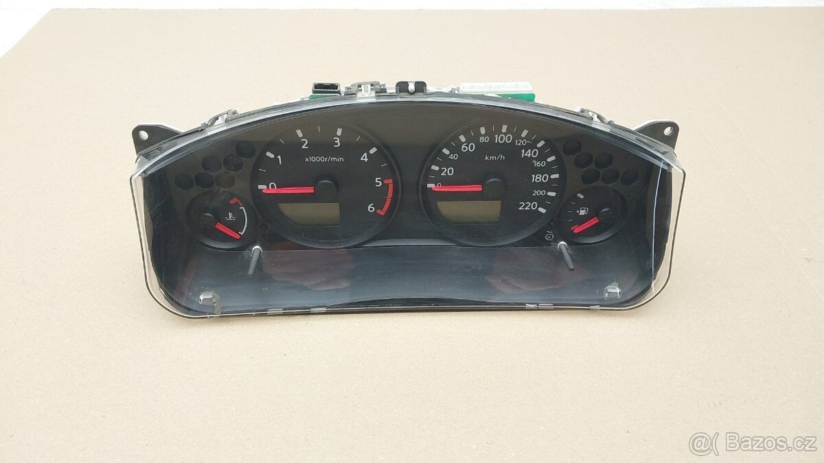 Nissan Navara D40 -  Budíky tachometr VP5NFF10849