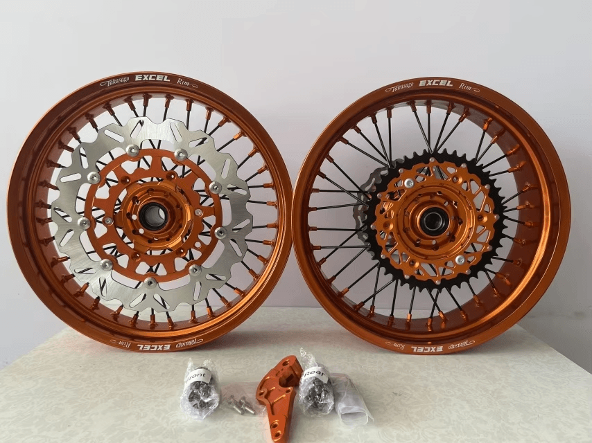 Supermoto kola KTM 125 EXC