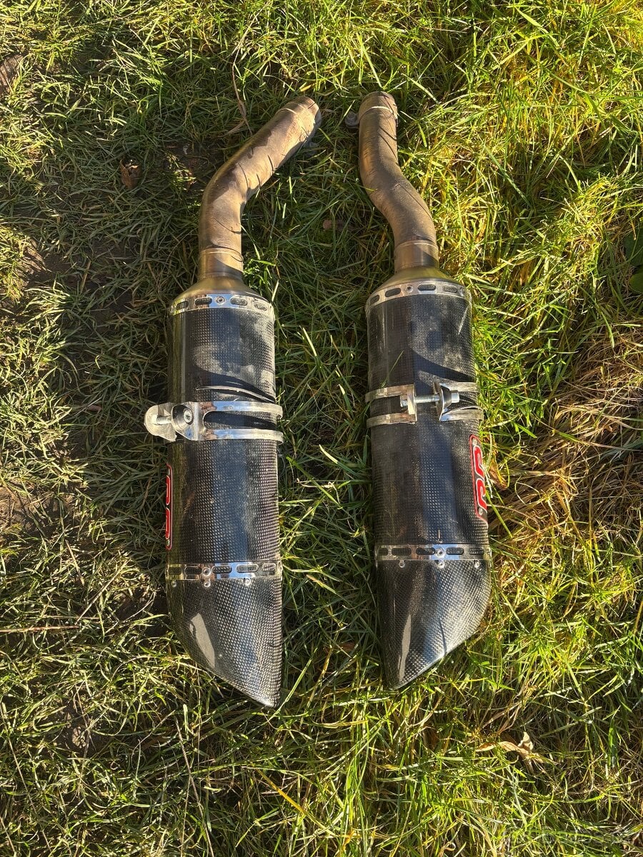 Karbonove ladene vyfuky RP tuning na Yamaha R1 07-08 Rn19