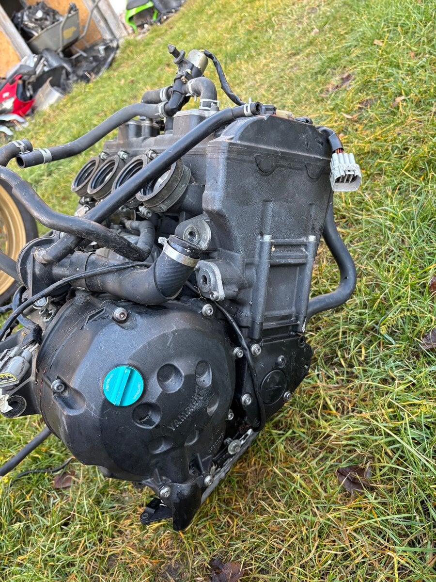 Motor na Yamaha R1 04-06 Rn12