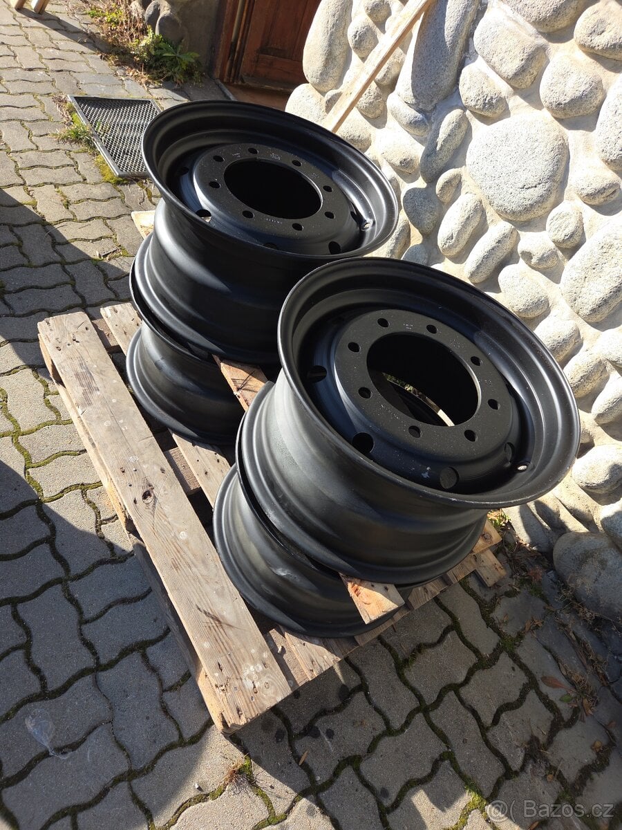 Disky man 4x4 L2000 praga 11x20 r20 iveco unimog