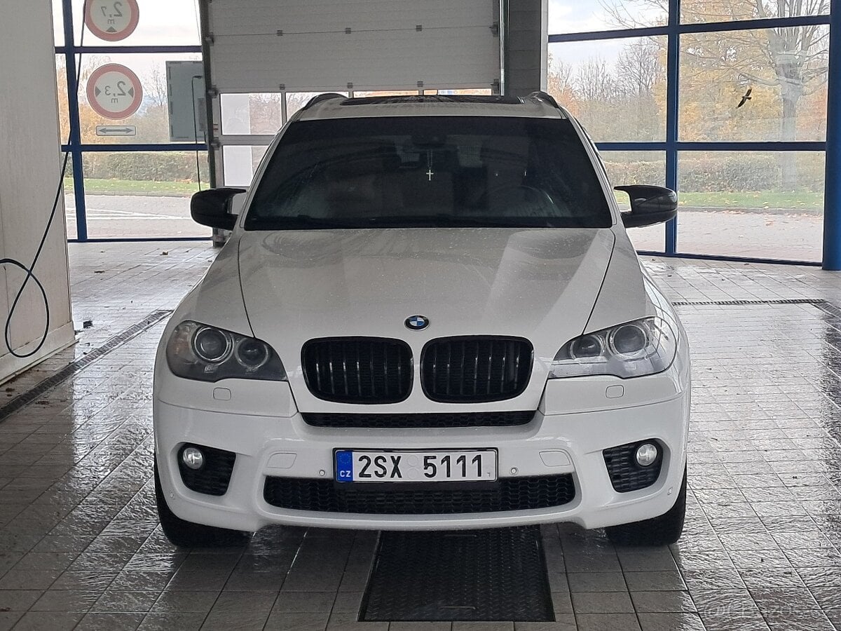 BMW X5 3L 40D M packet