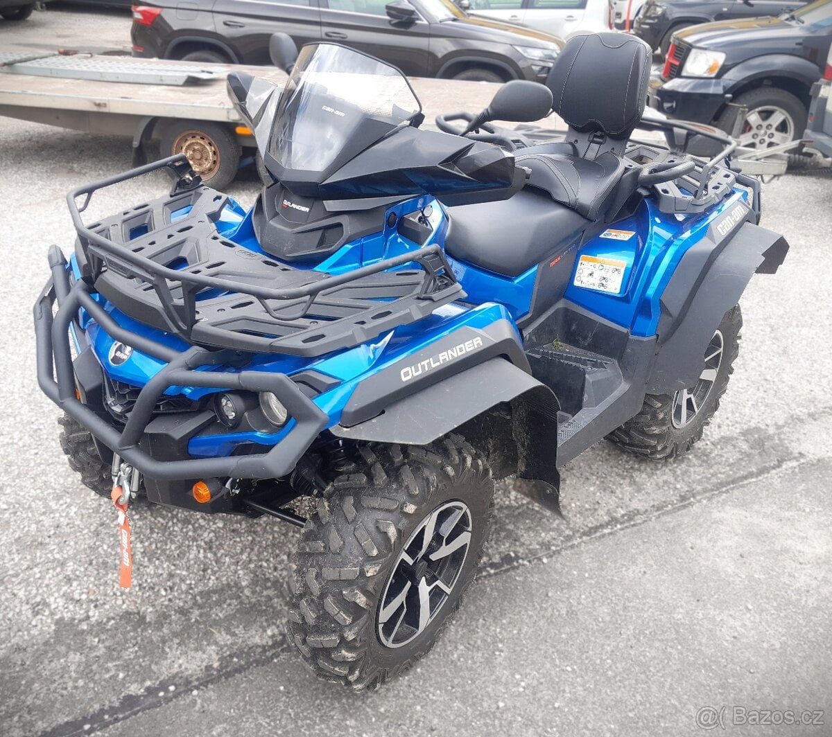 Can-Am Outlander MAX 1000R LTD + sněžné pásy Apache 360