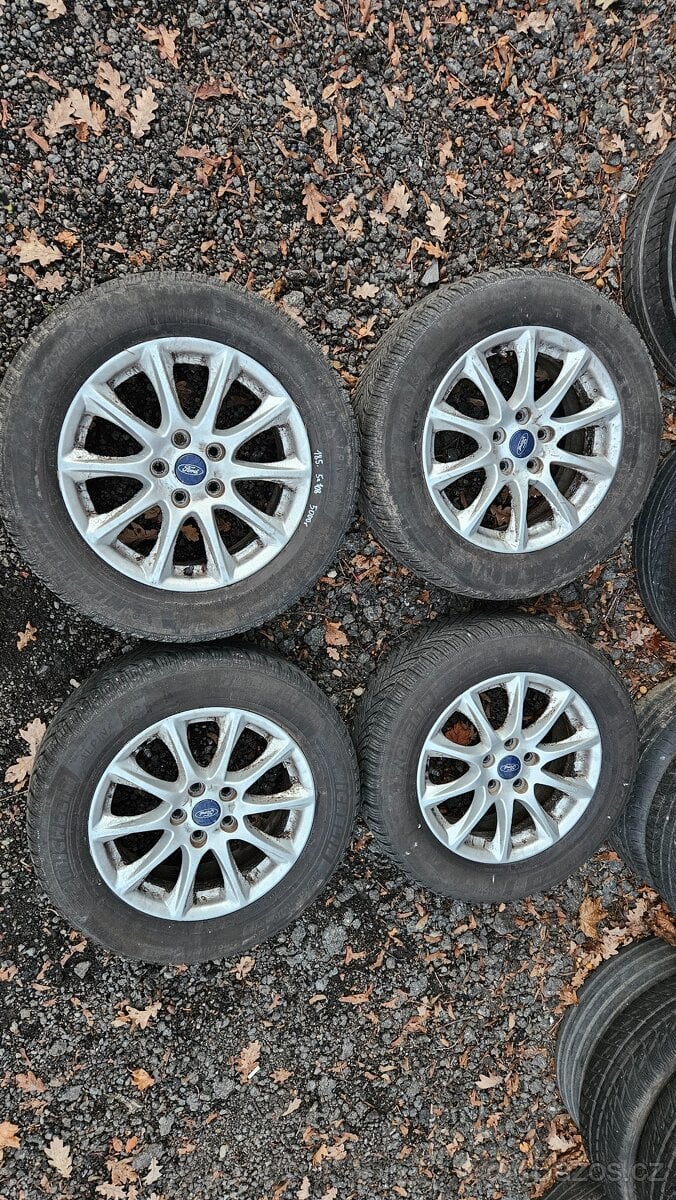 185. sada zimní kola 215/60 r16 5x108 Ford