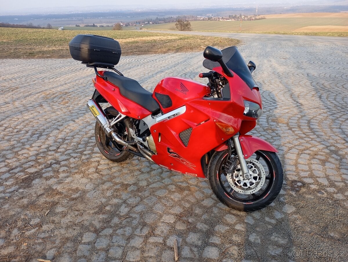 Honda vfr800 fi