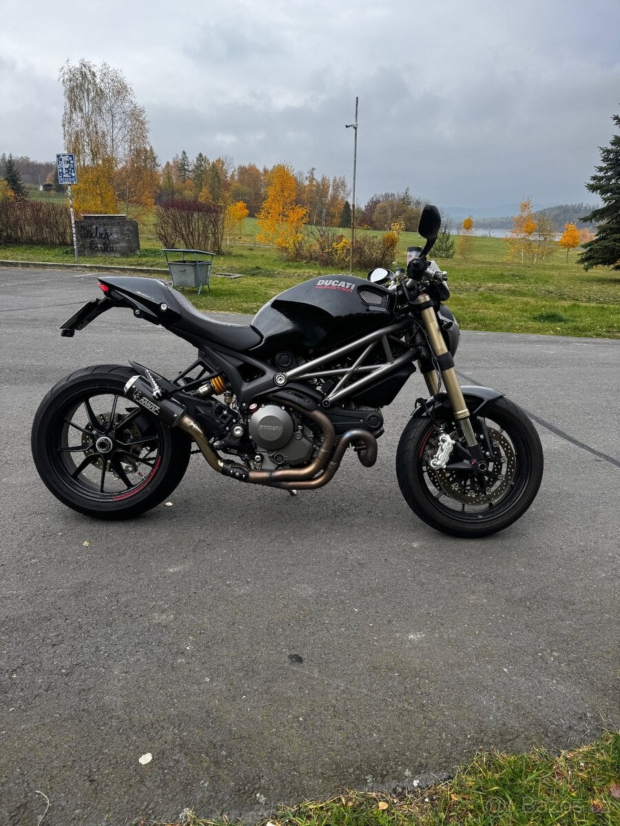 Ducati Monster 1100